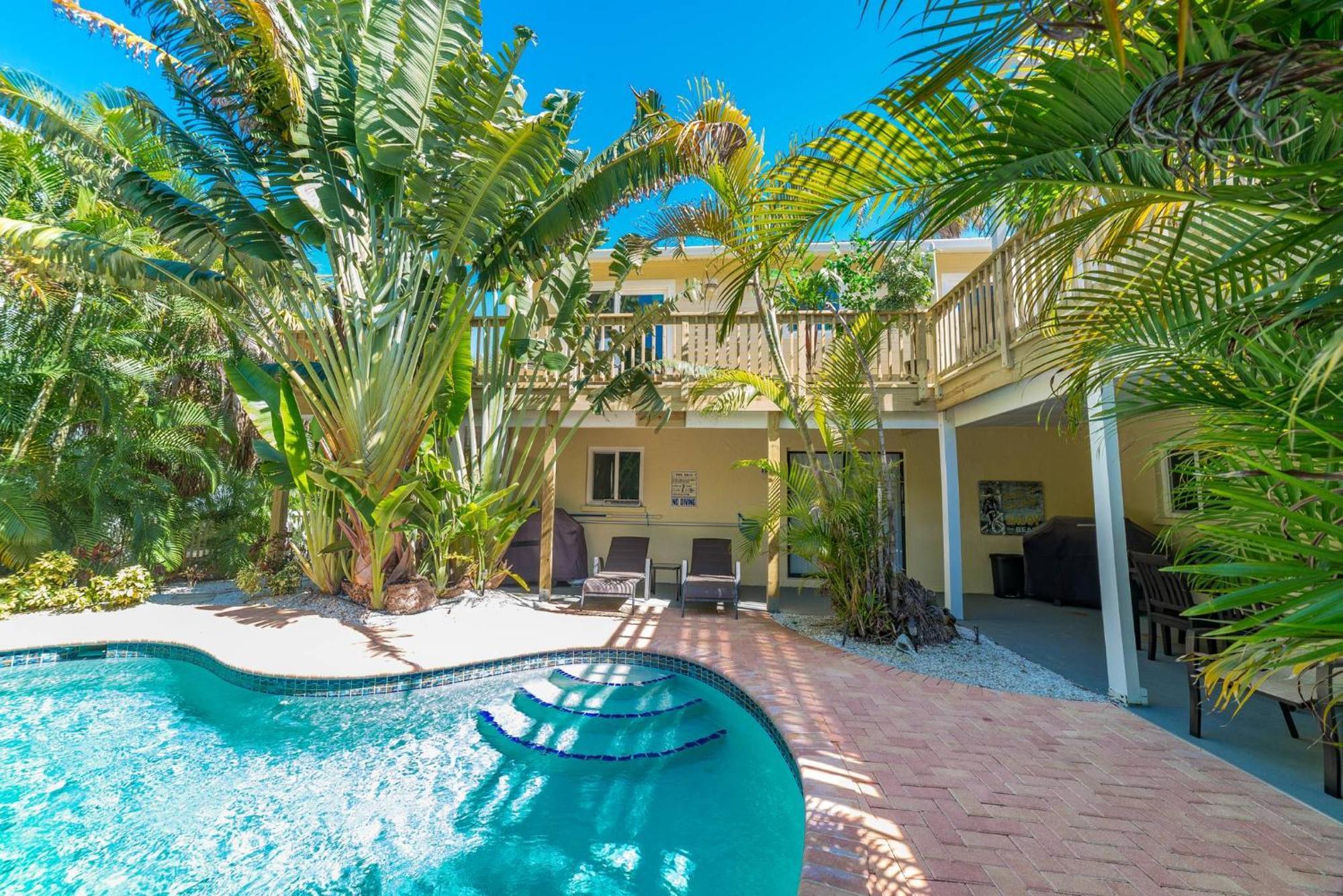 Island Girl West - Heated Pool Porches Beach Gear Walk To Beach Holmes Beach Exterior foto
