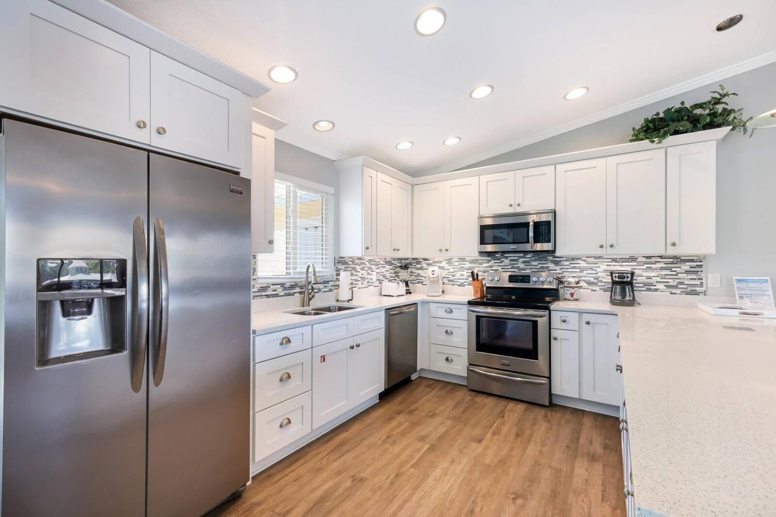 Island Girl West - Heated Pool Porches Beach Gear Walk To Beach Holmes Beach Exterior foto